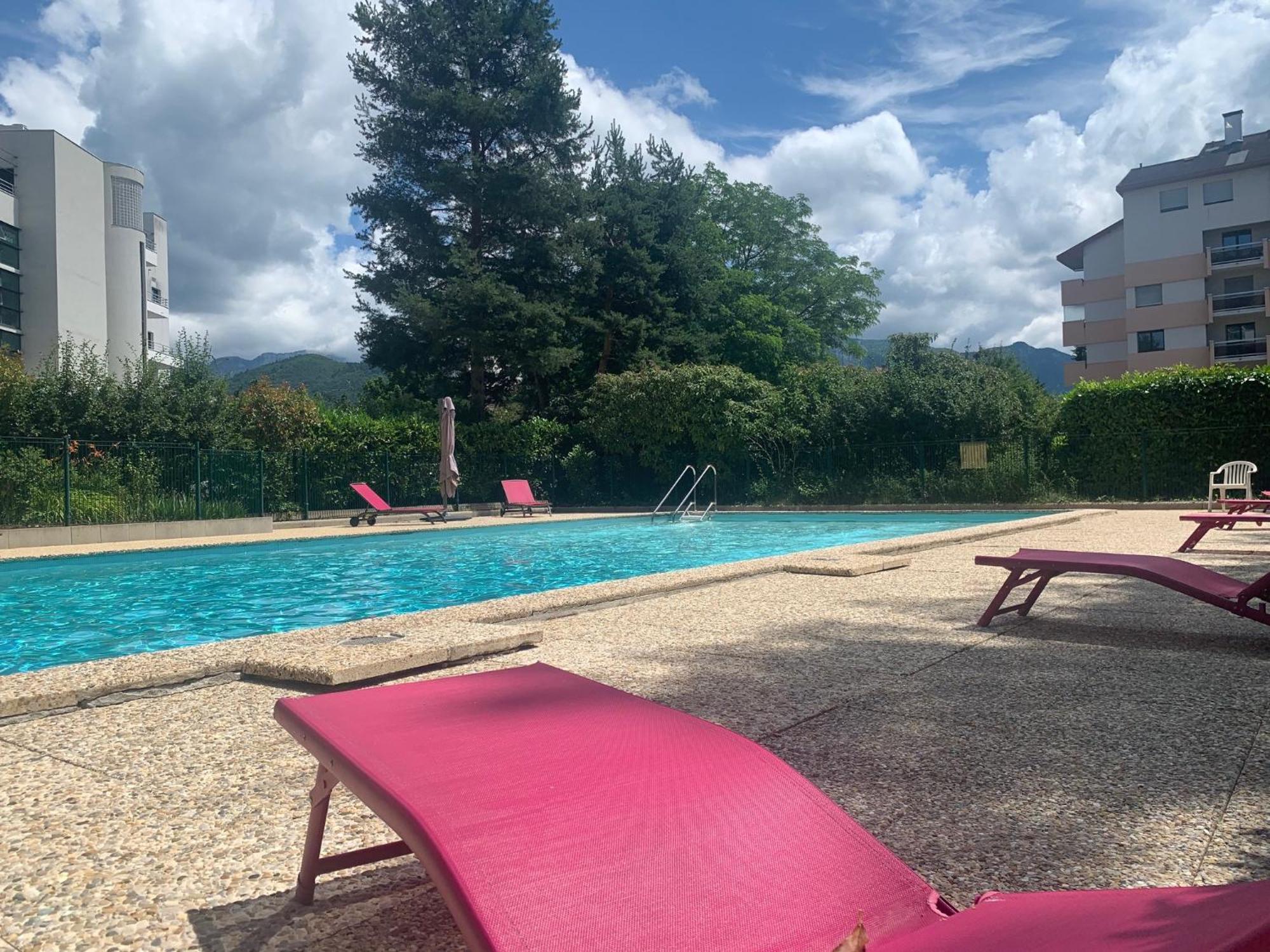 Kusmi Love Piscine Proche Du Lac Annecy Exterior foto