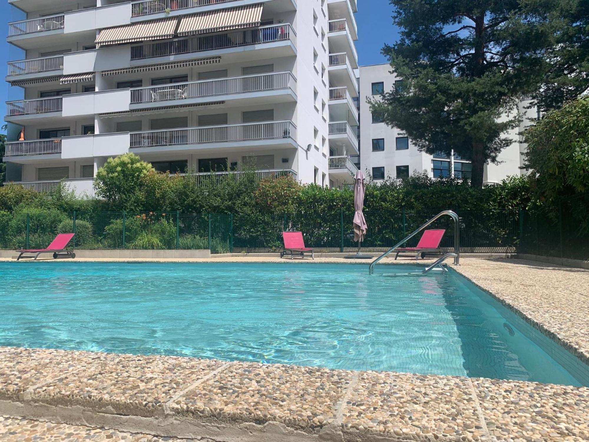 Kusmi Love Piscine Proche Du Lac Annecy Exterior foto